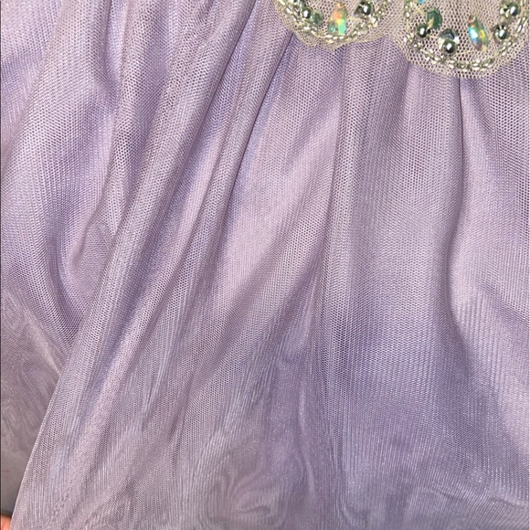 Dress - Picture 3 of 4